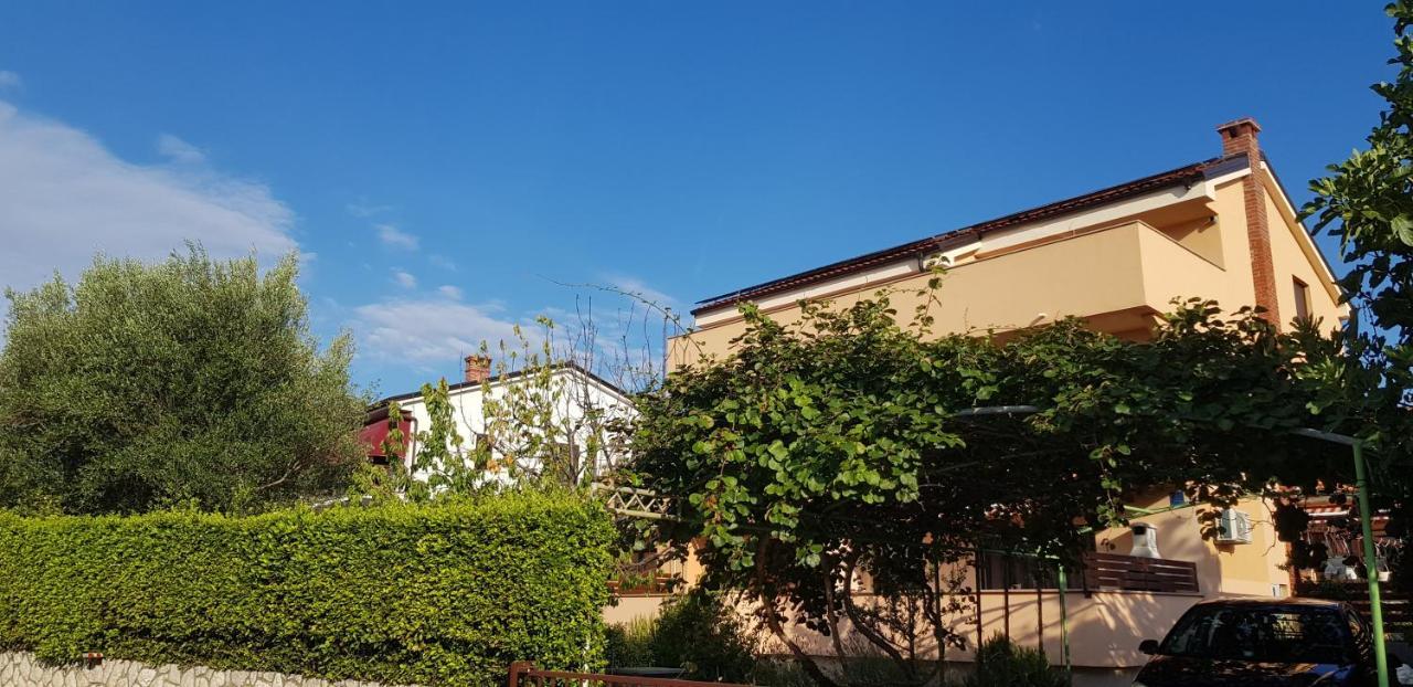 Apartmani Zem, Krk Krk Town Exterior foto